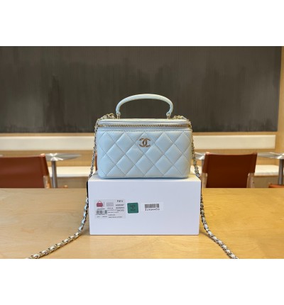 Chanel beauty vanity bag 17x9.5x8cm