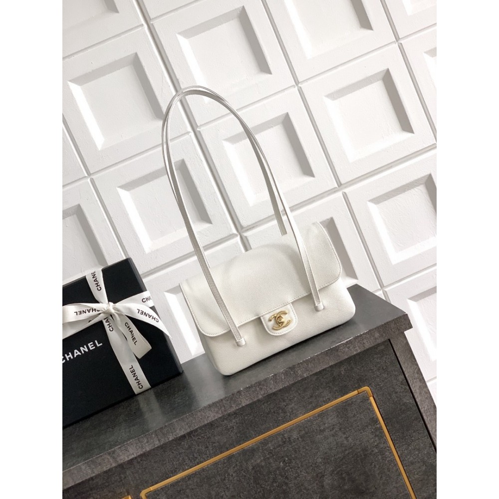 Chanel clutch with leather strap 15x22x7cm 