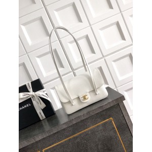 Chanel clutch with leather strap 15x22x7cm 