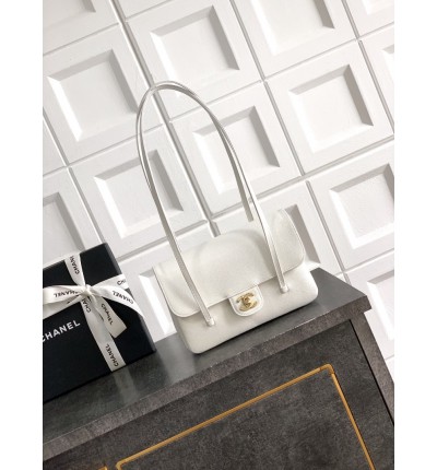 Chanel clutch with leather strap 15x22x7cm