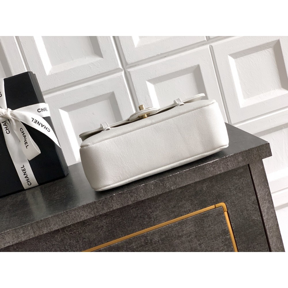 Chanel clutch with leather strap 15x22x7cm 