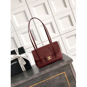 Chanel clutch with leather strap 15x22x7cm 