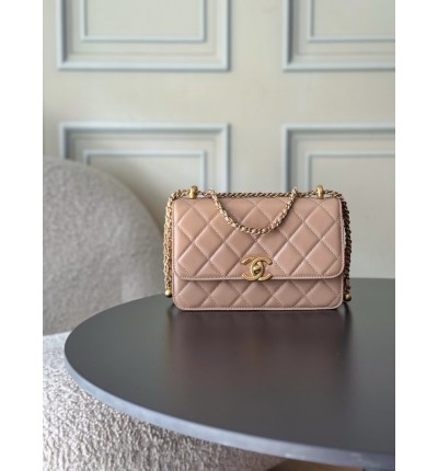 Chanel classic flap 22x14.5x8cm