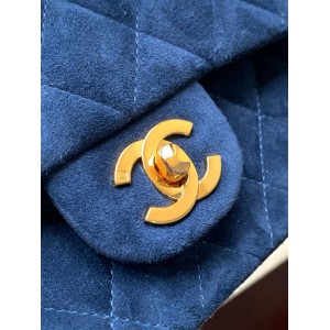 Chanel classic flap bag 20x13x5cm suede Bags