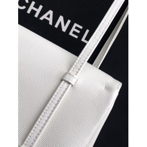 Chanel clutch with leather strap 15x22x7cm 