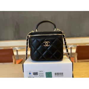 Chanel beauty vanity bag 11x8.5x7cm Bags