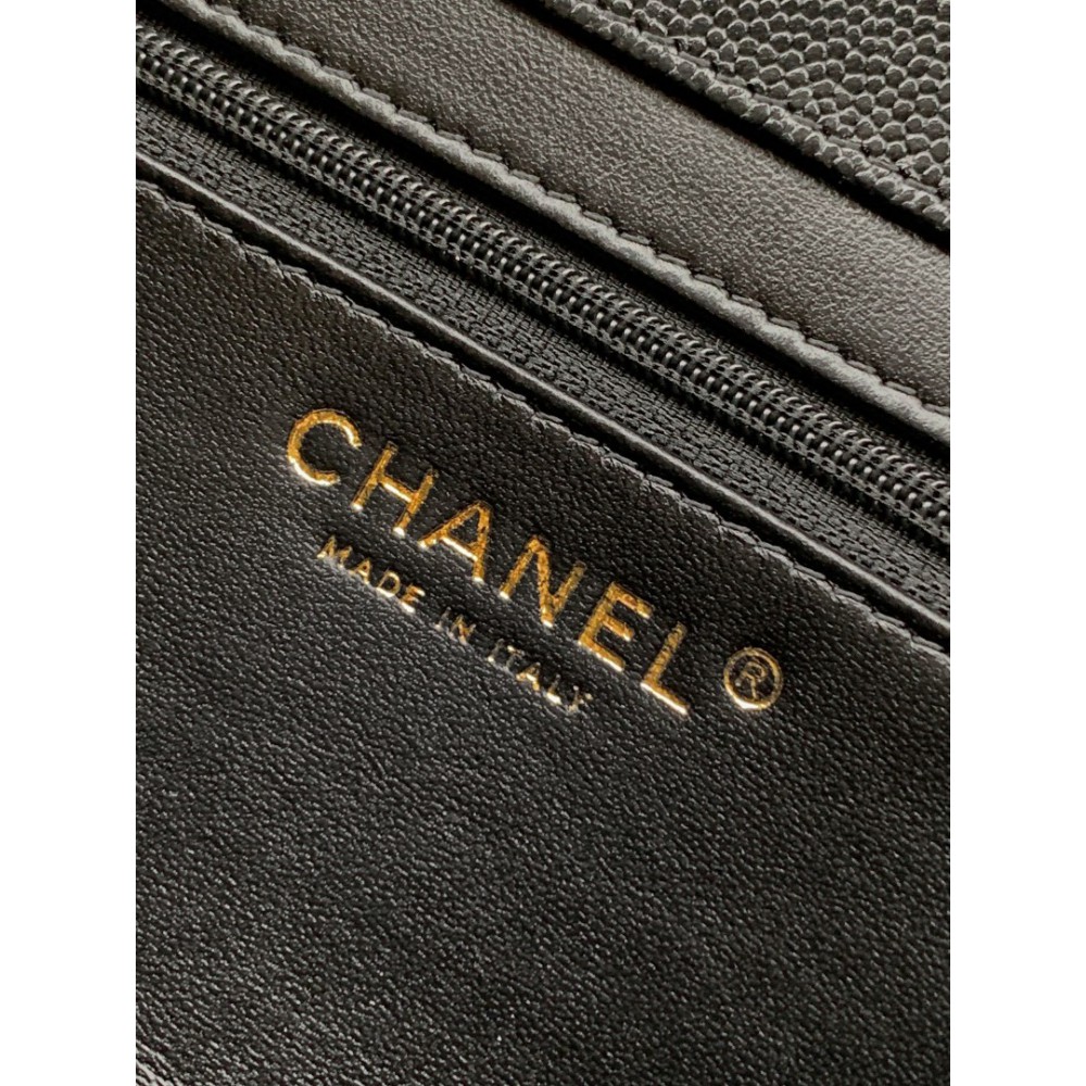 Chanel clutch with leather strap 15x22x7cm 