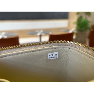 Chanel beauty vanity bag 11x8.5x7cm Bags