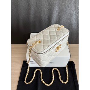 Chanel beauty vanity bag 17x9.5x8cm Bags