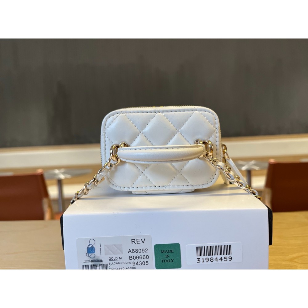 Chanel beauty vanity bag 11x8.5x7cm Bags