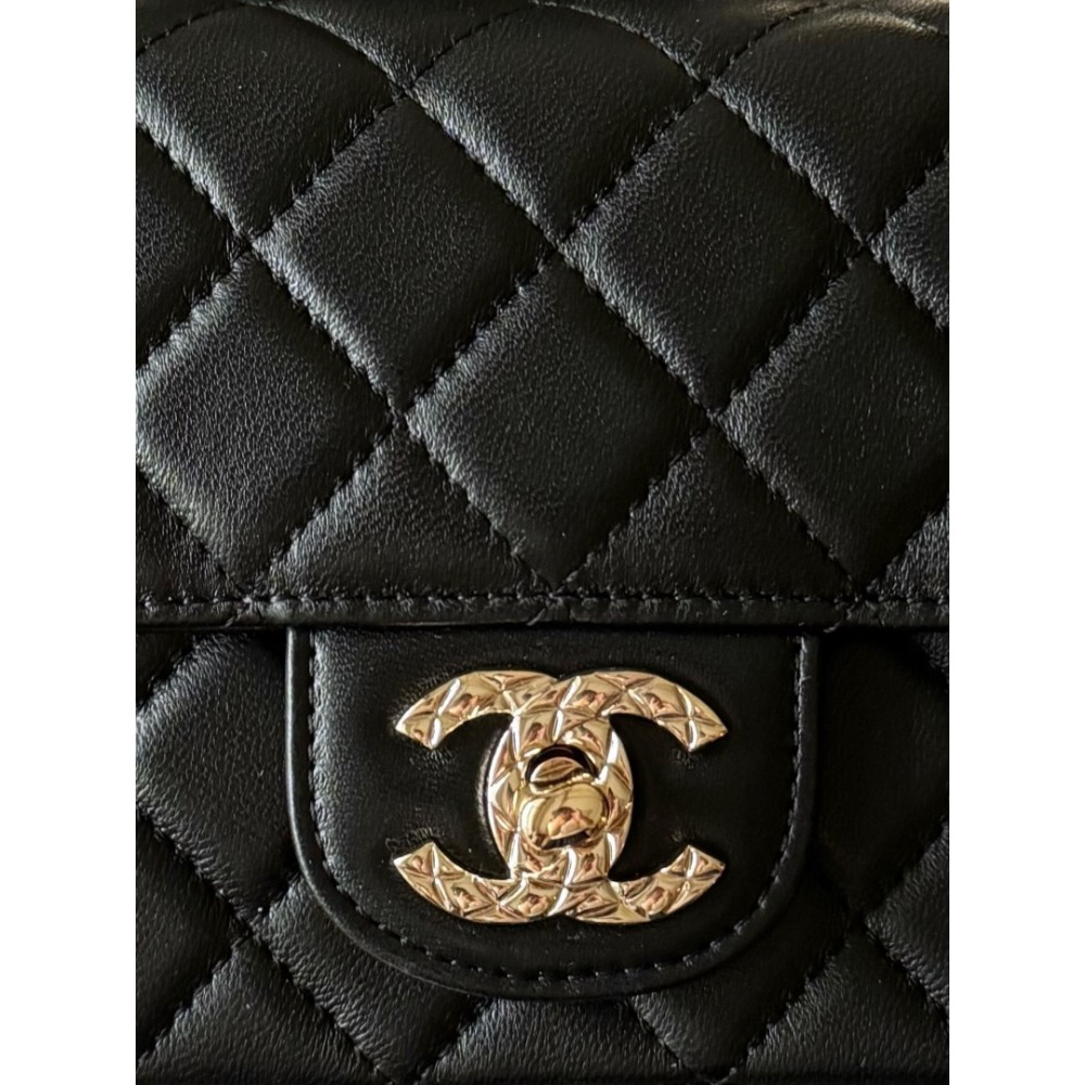 Chanel Classic flap top handle 20x14x7cm  Bags