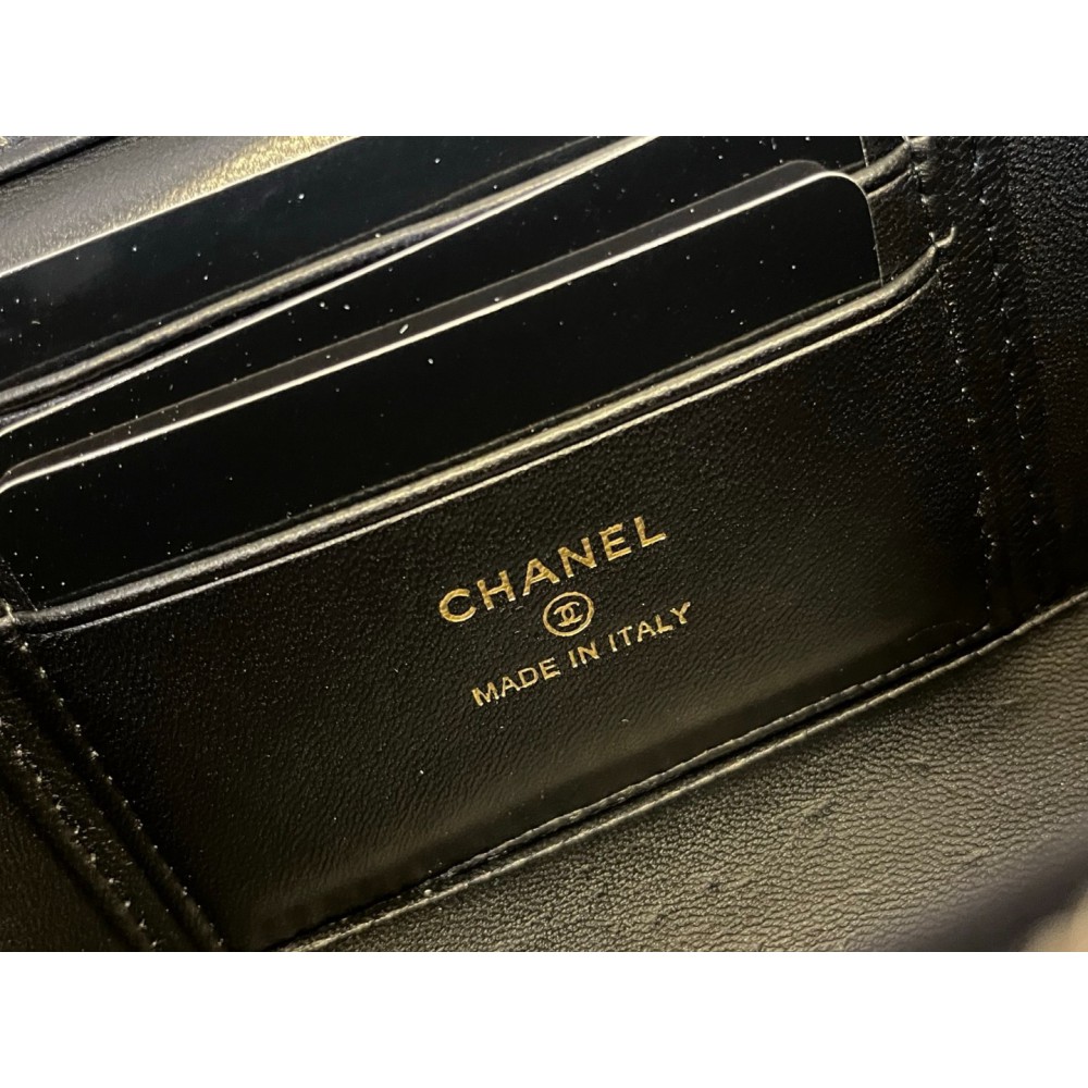 Chanel beauty vanity bag 17x9.5x8cm Bags