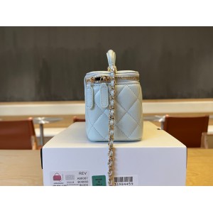 Chanel beauty vanity bag 17x9.5x8cm Bags