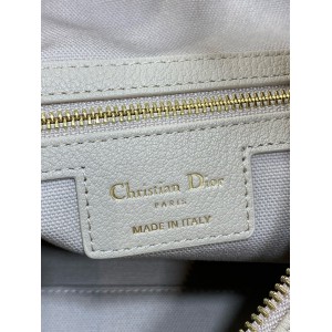 Dior Voyage Flat Macrocannage Grained Calfskin Bags