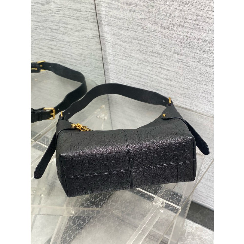 Dior Voyage Flat Macrocannage Grained Calfskin Bags