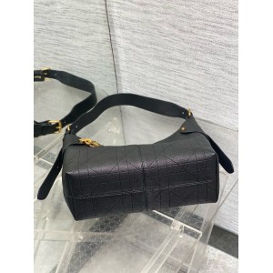 Dior Voyage Flat Macrocannage Grained Calfskin Bags