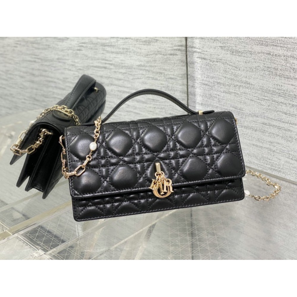 Dior My Dior mini bag 21 x 11.5 x 4.5 cm Bags