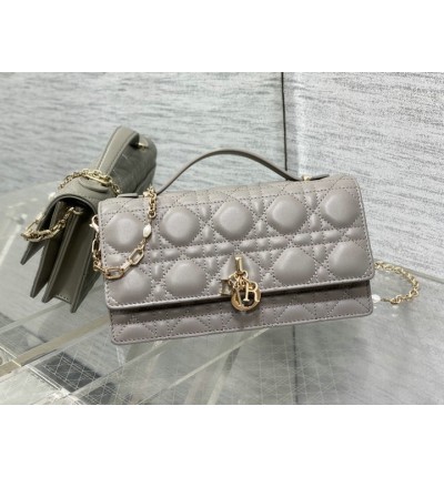Dior My Dior mini bag 21 x 11.5 x 4.5 cm