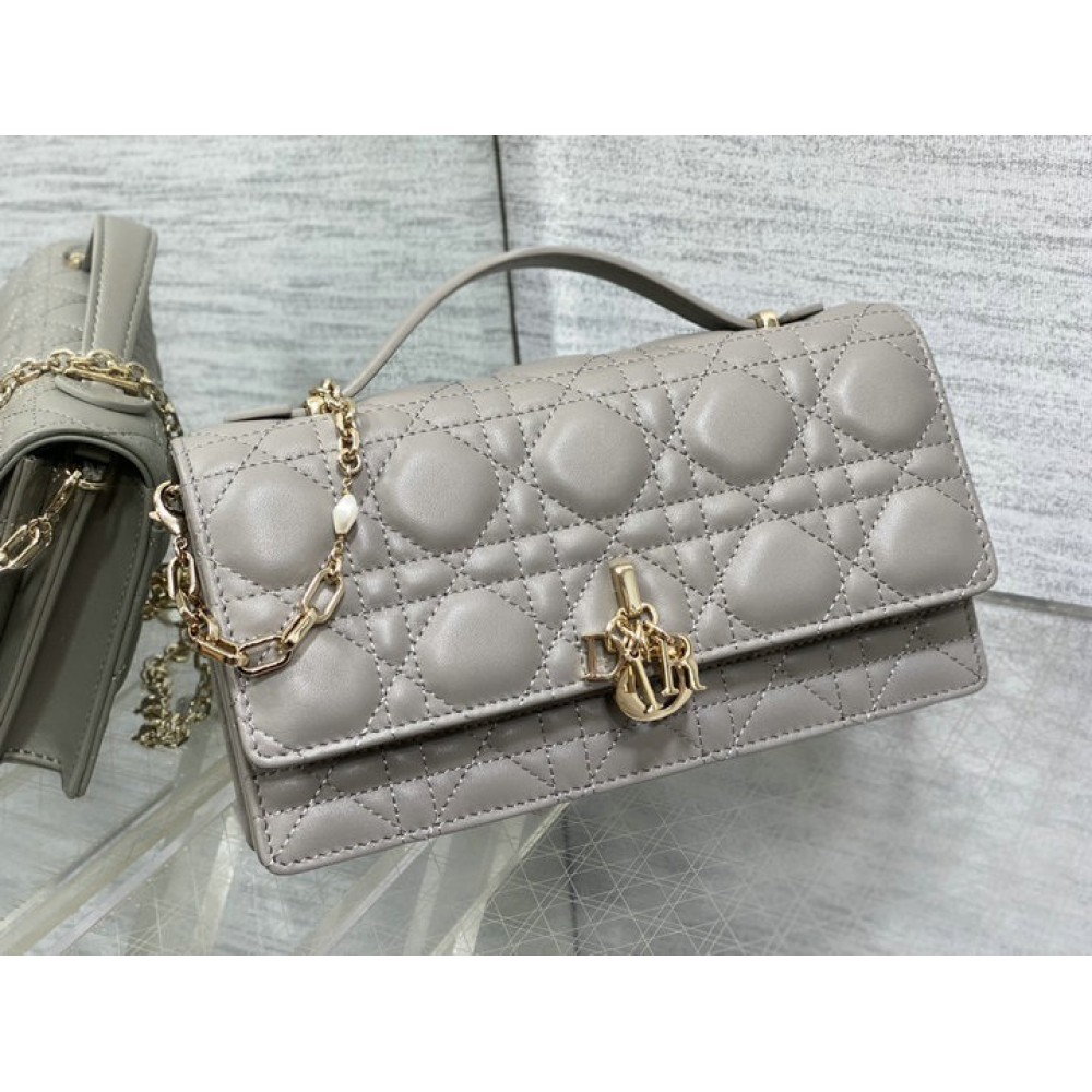 Dior My Dior mini bag 21 x 11.5 x 4.5 cm Bags
