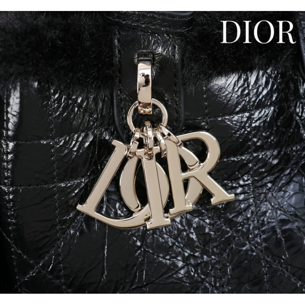 Dior Toujours shearling 28.5 x 21.5 x 17cm Bags