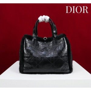 Dior Toujours shearling 28.5 x 21.5 x 17cm Bags