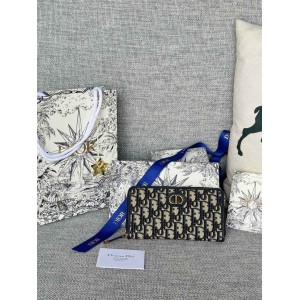 Dior montaigne wallet zipped 20x11cm  Accesories