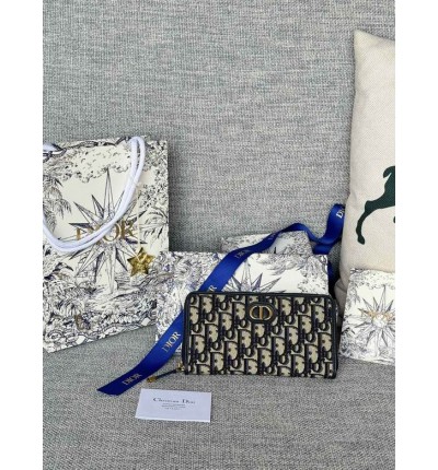 Dior montaigne wallet zipped 20x11cm 