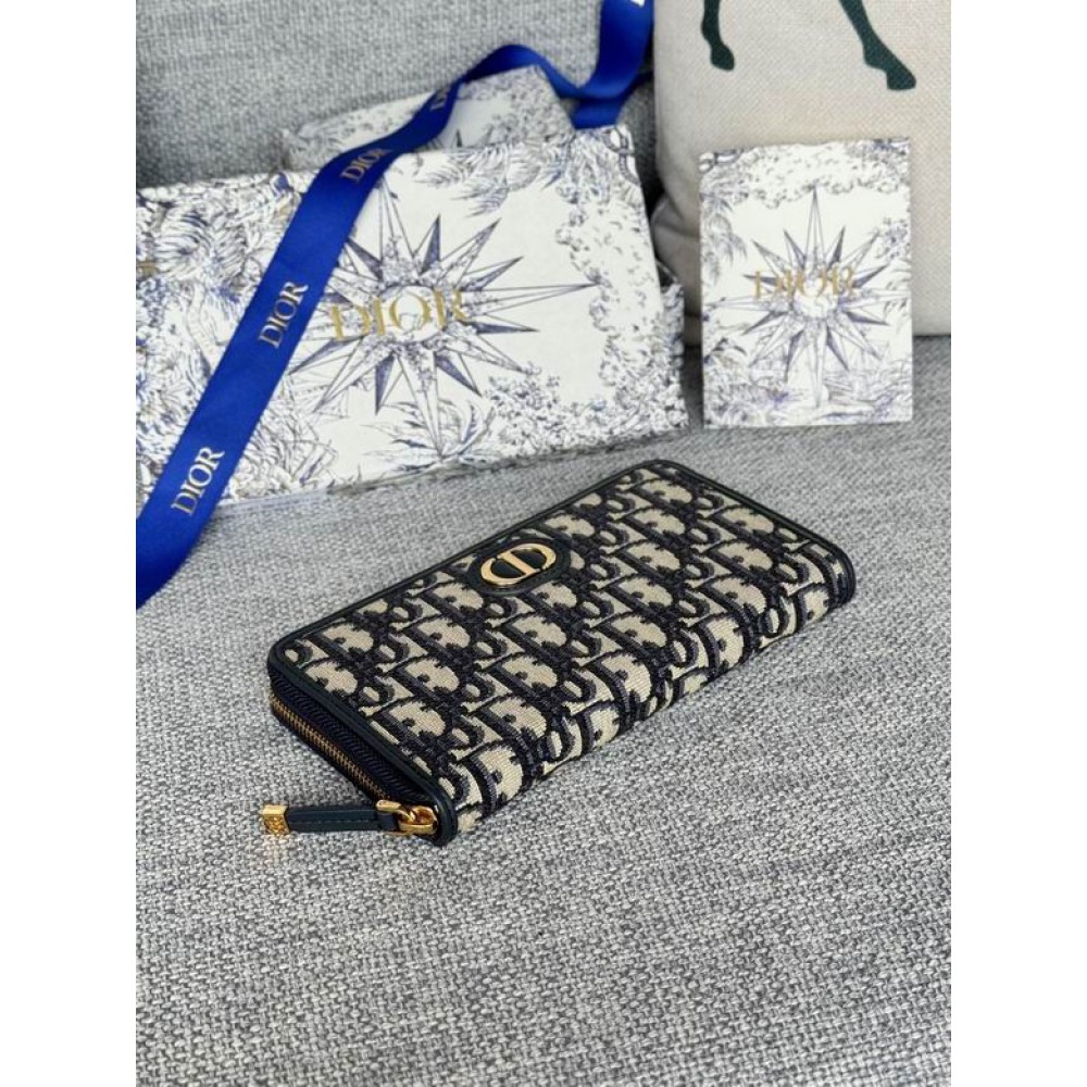 Dior montaigne wallet zipped 20x11cm  Accesories