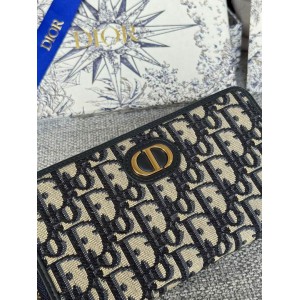 Dior montaigne wallet zipped 20x11cm  Accesories