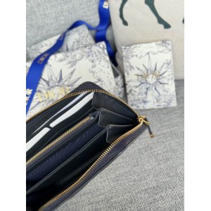 Dior montaigne wallet zipped 20x11cm  Accesories