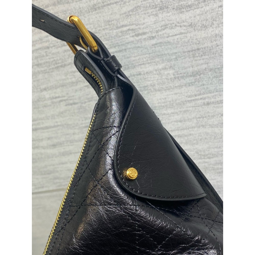 Dior Voyage Flat Macrocannage Grained Calfskin Bags