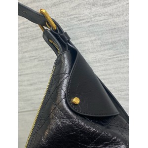 Dior Voyage Flat Macrocannage Grained Calfskin Bags