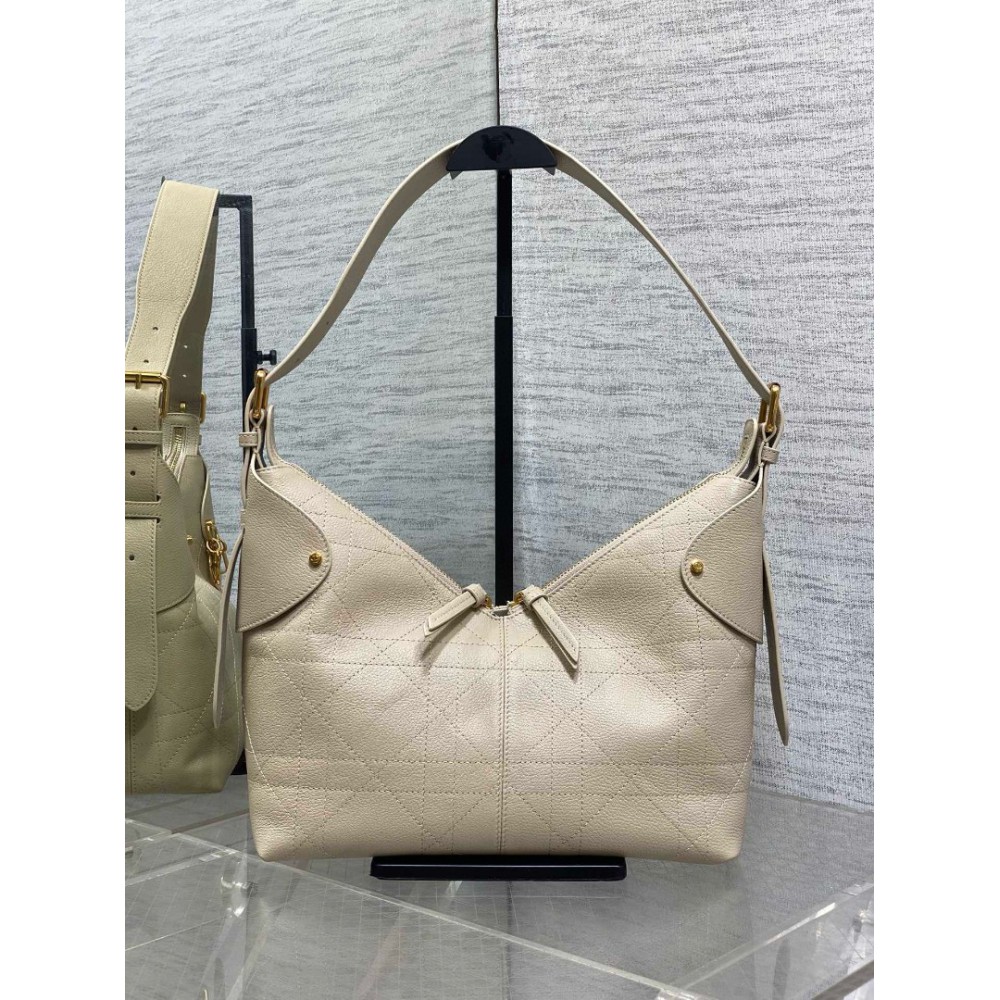 Dior Voyage Flat Macrocannage Grained Calfskin Bags