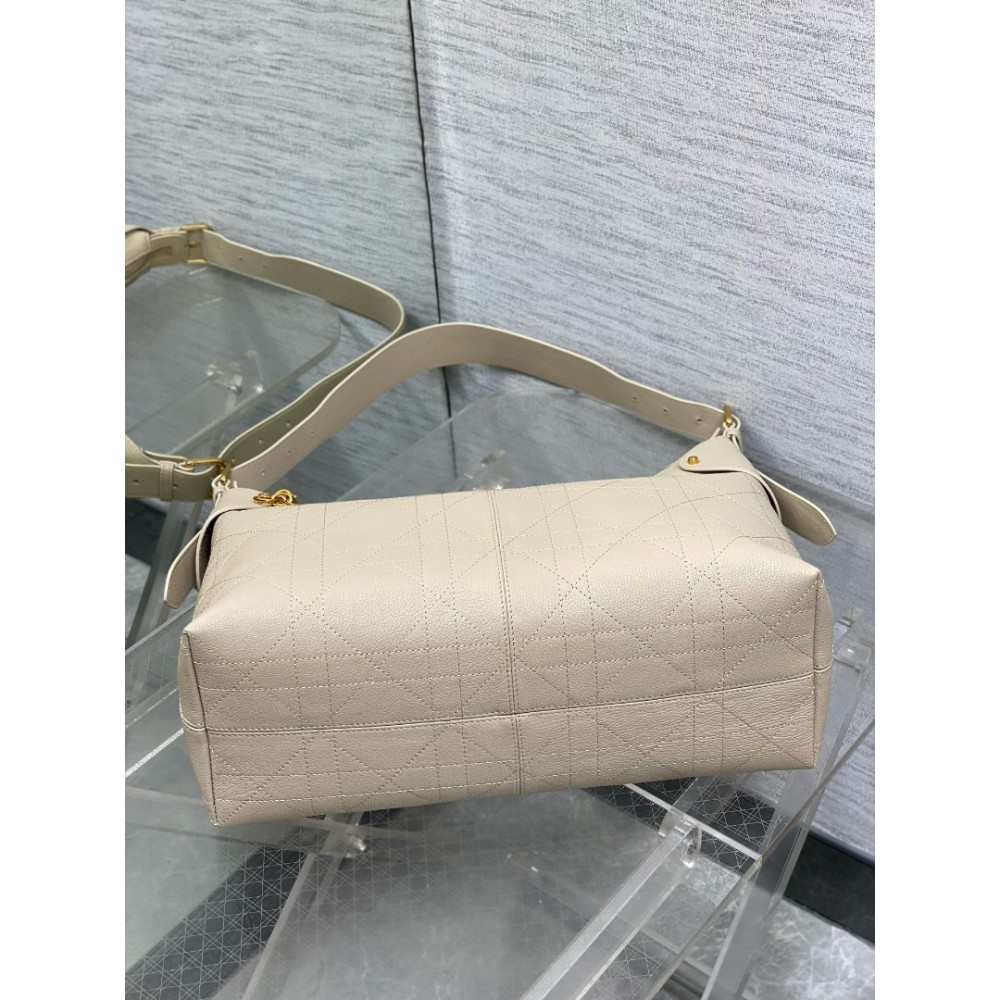 Dior Voyage Flat Macrocannage Grained Calfskin Bags