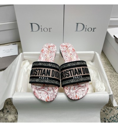 Dior slides 36 - 42 .