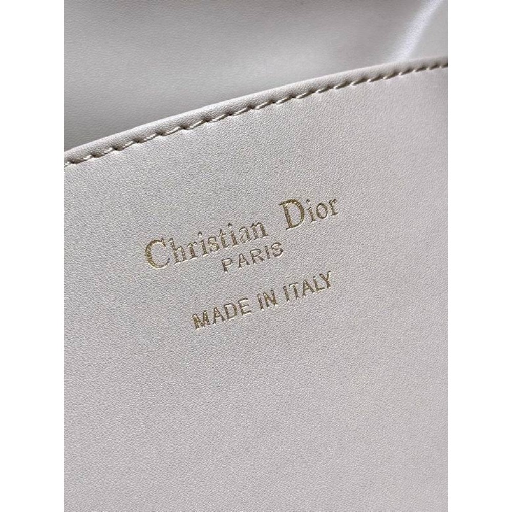 Dior caro backpack 23x27x12.5cm  Bags