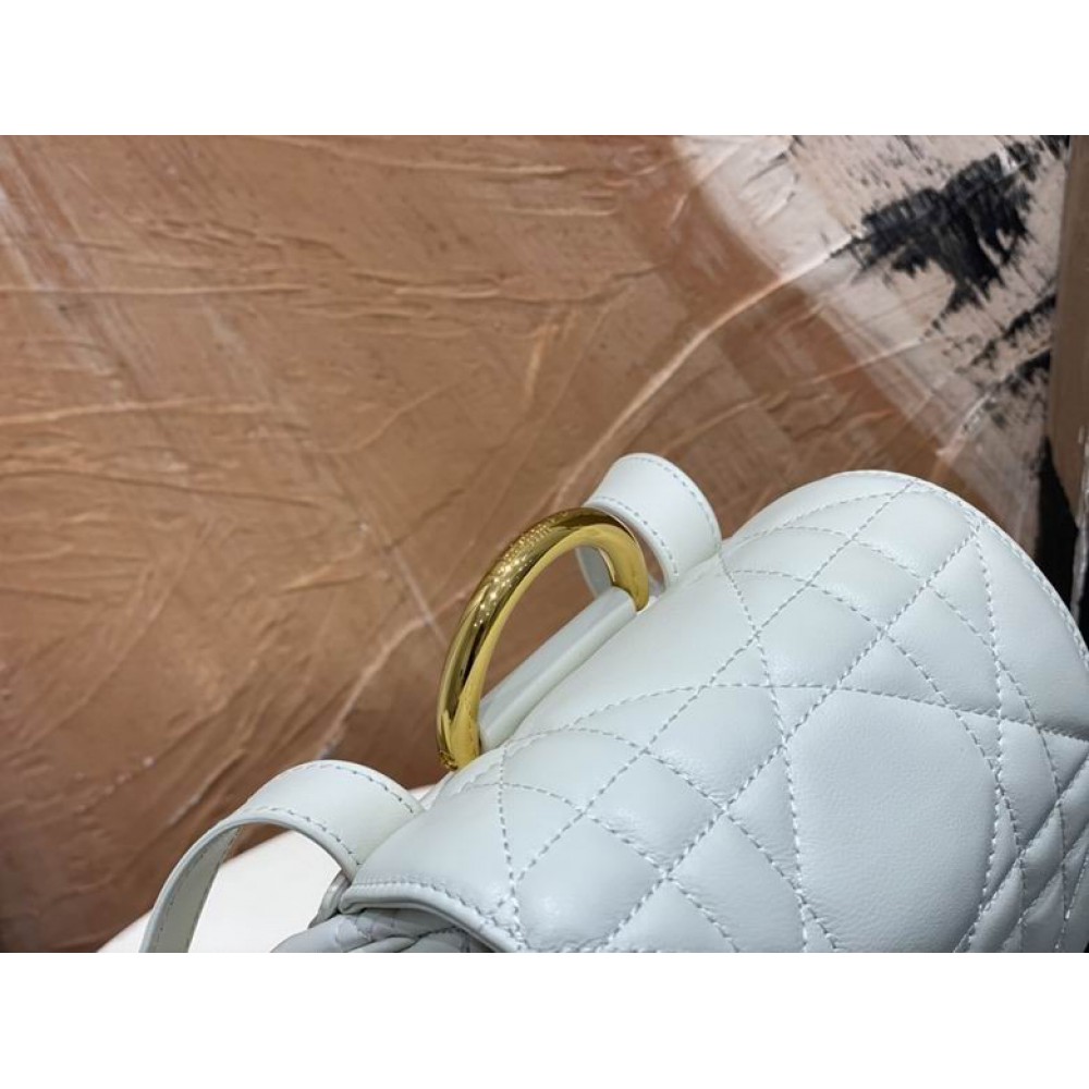 Dior caro backpack 23x27x12.5cm  Bags