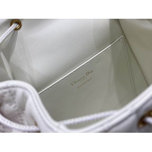 Dior caro backpack 23x27x12.5cm  Bags