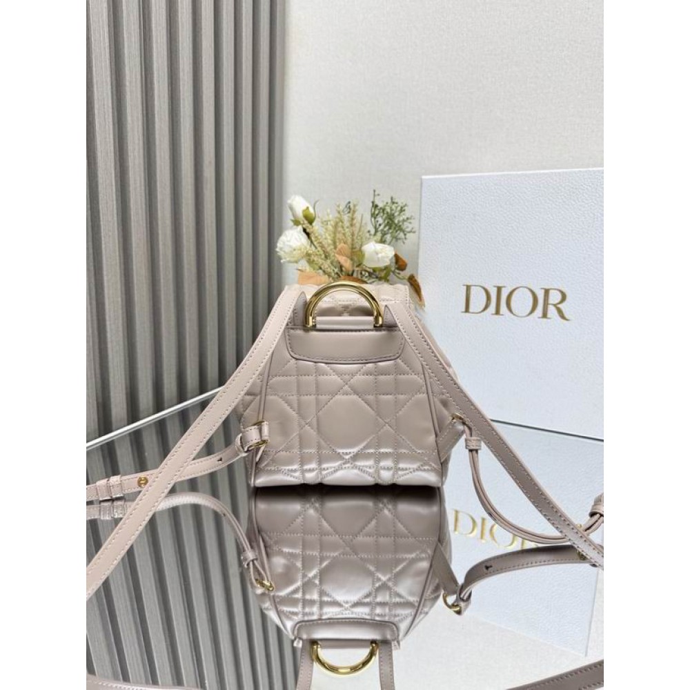 Dior caro backpack 23x27x12.5cm  Bags