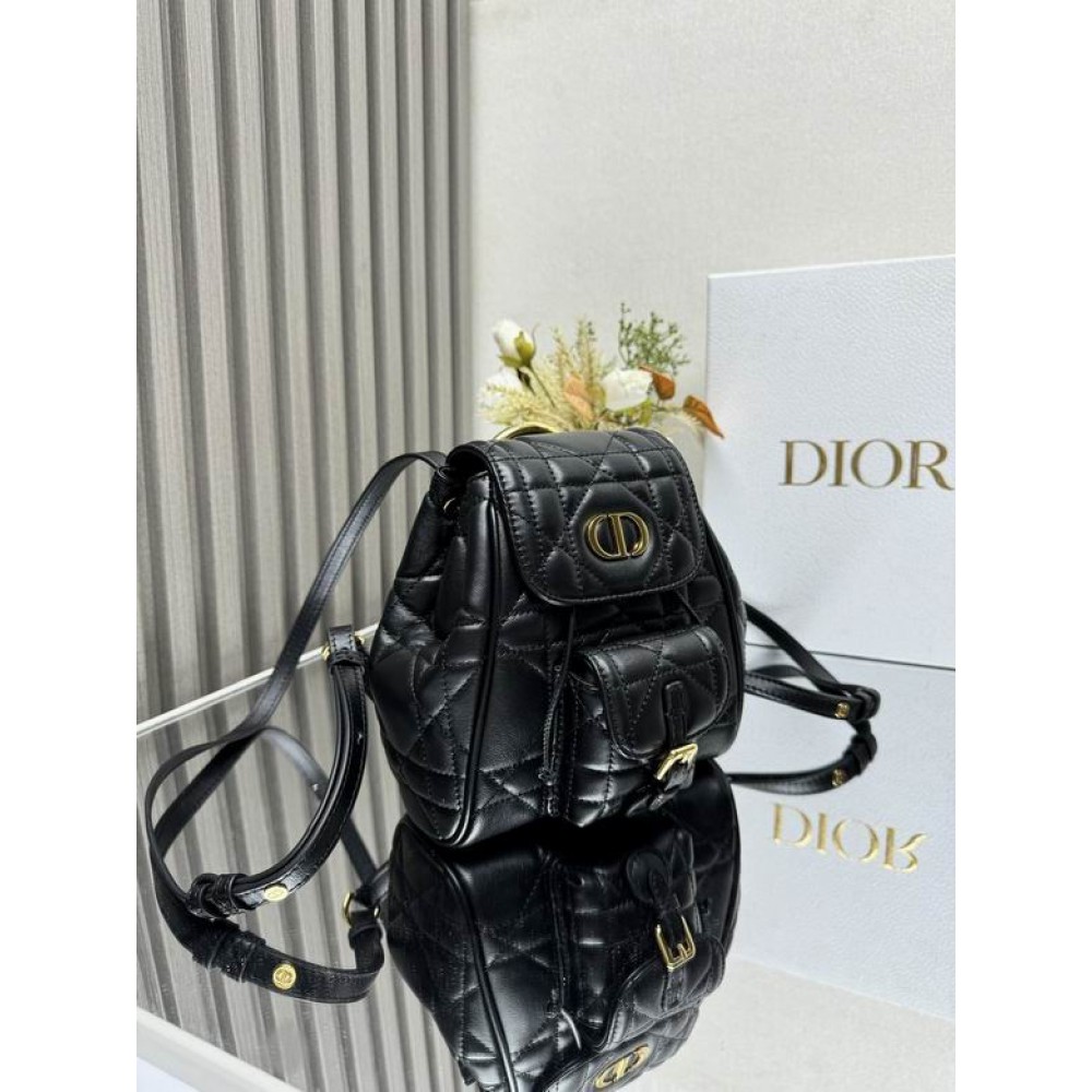 Dior caro backpack 23x27x12.5cm  Bags