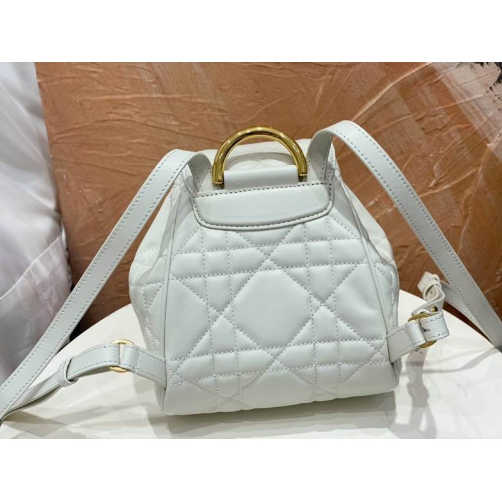 Dior caro backpack 23x27x12.5cm  Bags
