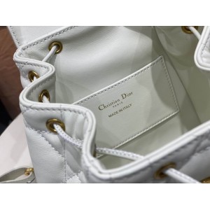 Dior caro backpack 23x27x12.5cm  Bags