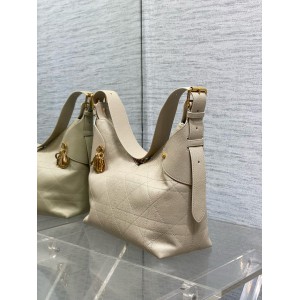 Dior Voyage Flat Macrocannage Grained Calfskin Bags