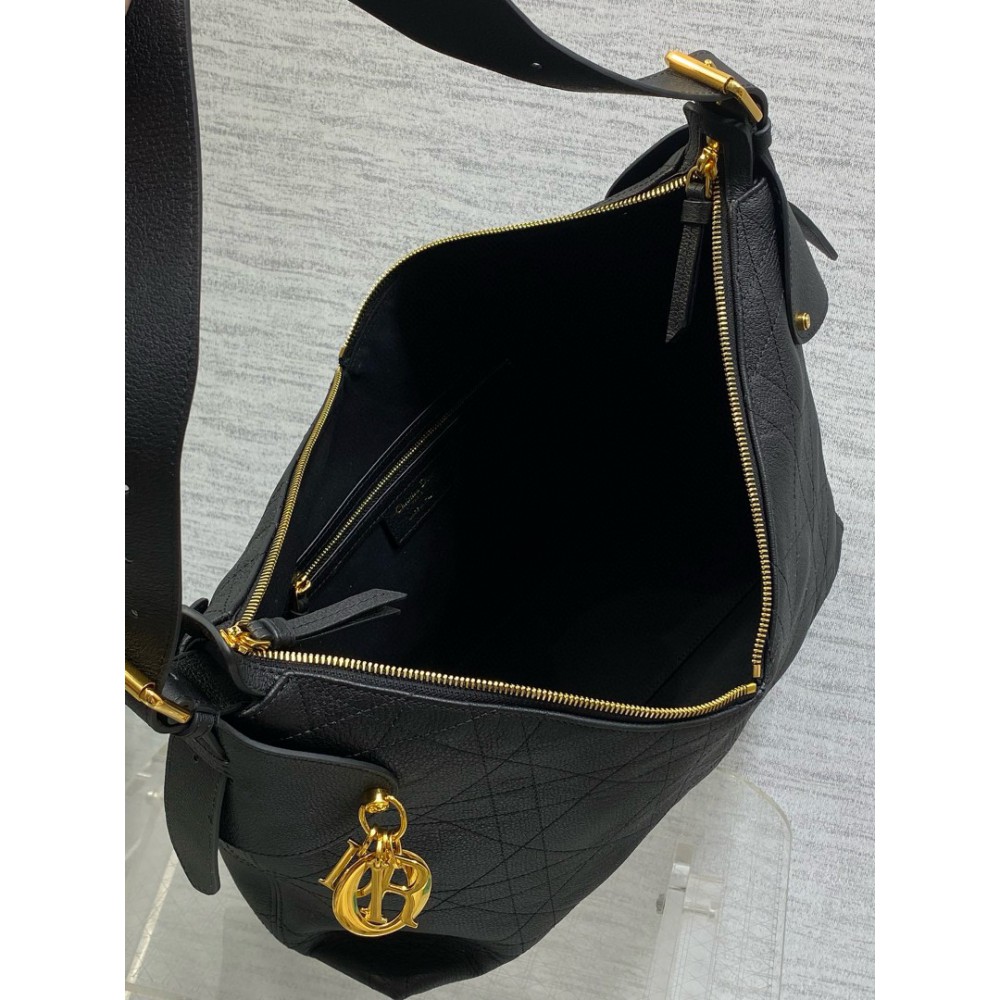 Dior Voyage Flat Macrocannage Grained Calfskin Bags