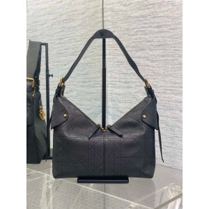 Dior Voyage Flat Macrocannage Grained Calfskin Bags