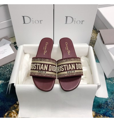Dior slides 36 - 42 .