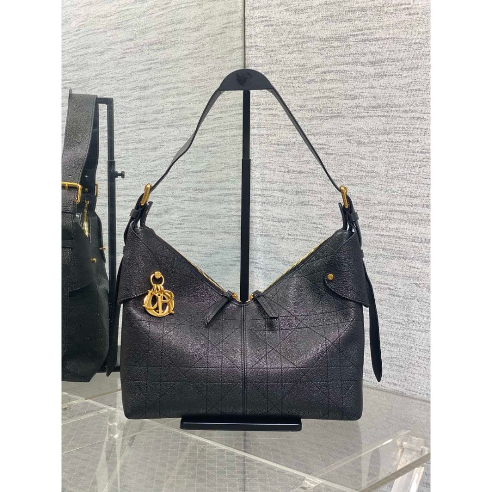 Dior Voyage Flat Macrocannage Grained Calfskin Bags