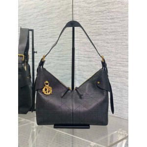 Dior Voyage Flat Macrocannage Grained Calfskin Bags