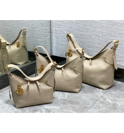 Dior Voyage Flat Macrocannage Grained Calfskin