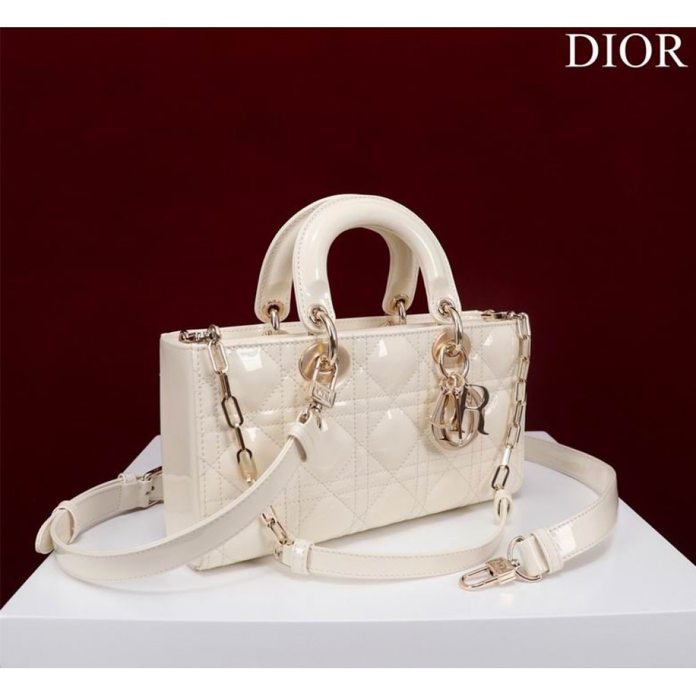 Dior Small Lady D-Joy Bag patent Lambskin 22 x 12 x 6 cm